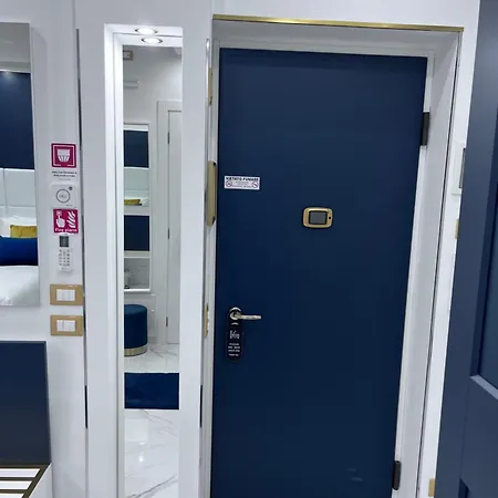 Sir Lyndon Prestige Linate Milan