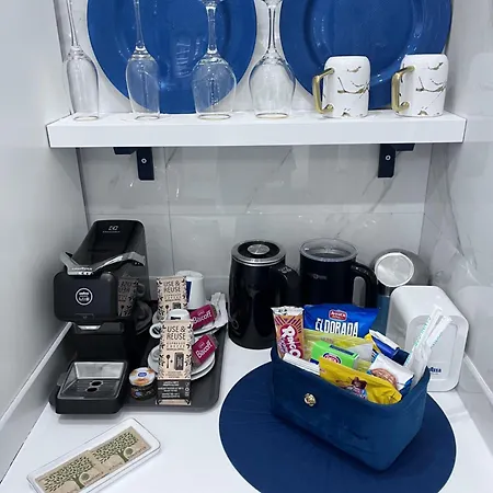 Sir Lyndon Prestige Linate Guest house